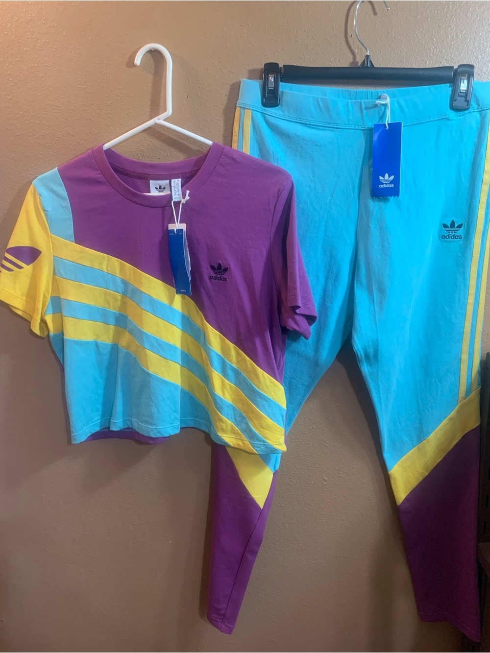 Adidas Trefoil Purple, Blue & Yellow Colorblock T-Shirt & Leggings Set L - NWT